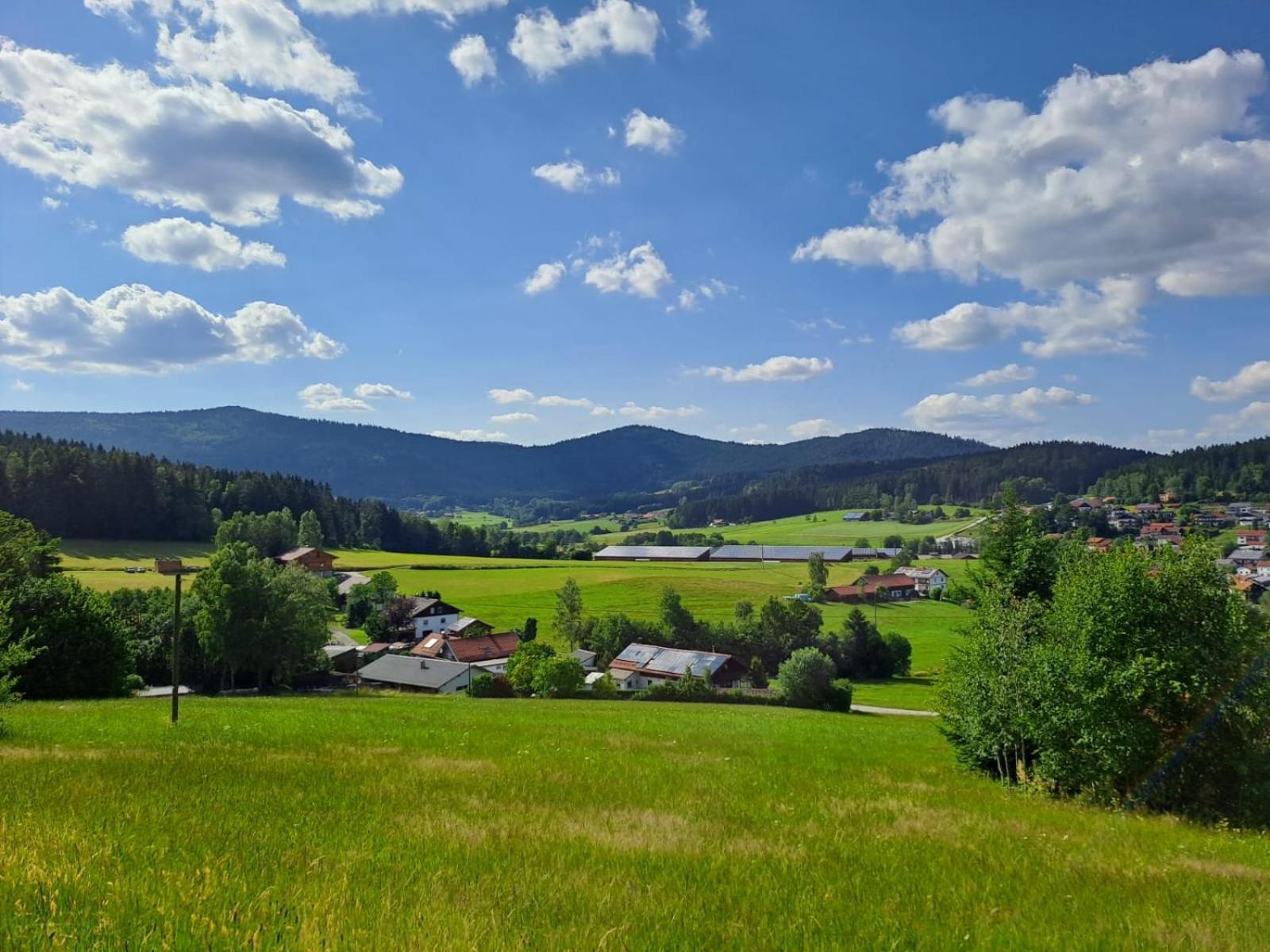 Ferienhaus Am Bach Apartamento Achslach Exterior foto